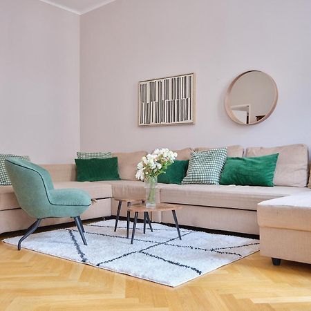 Chic Apartment - Near U3 Metro Виена Екстериор снимка