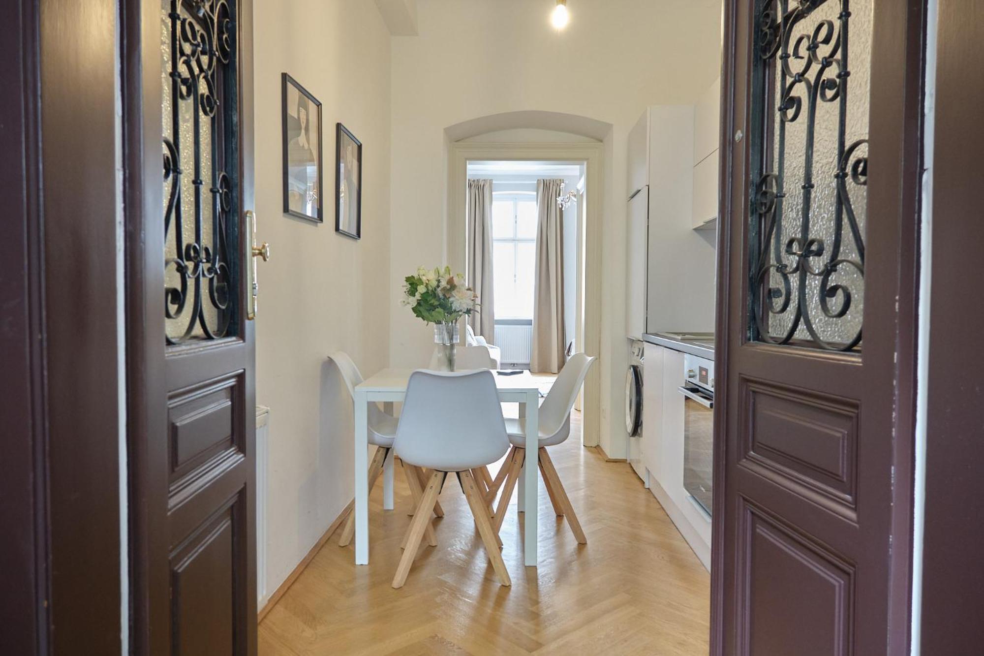 Chic Apartment - Near U3 Metro Виена Екстериор снимка