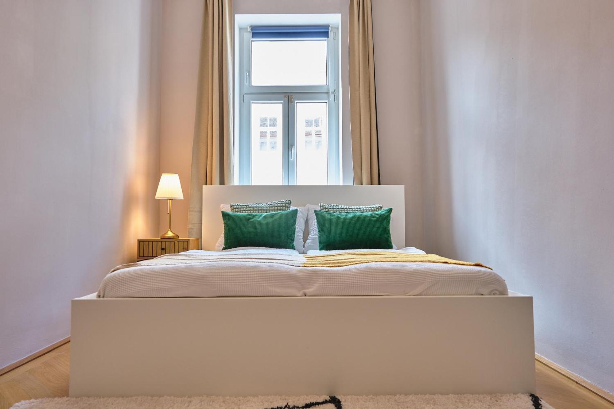 Chic Apartment - Near U3 Metro Виена Екстериор снимка