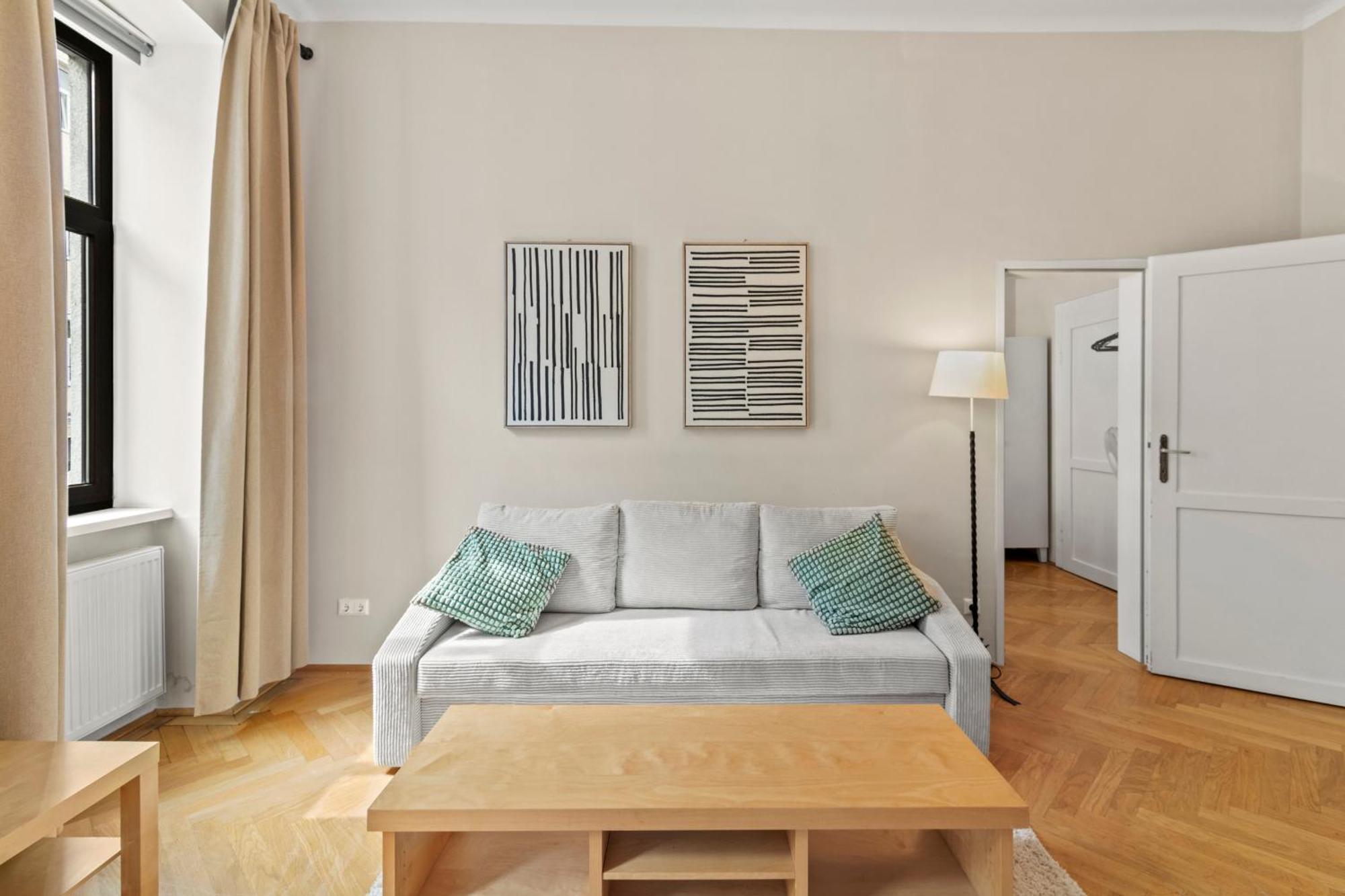 Chic Apartment - Near U3 Metro Виена Екстериор снимка