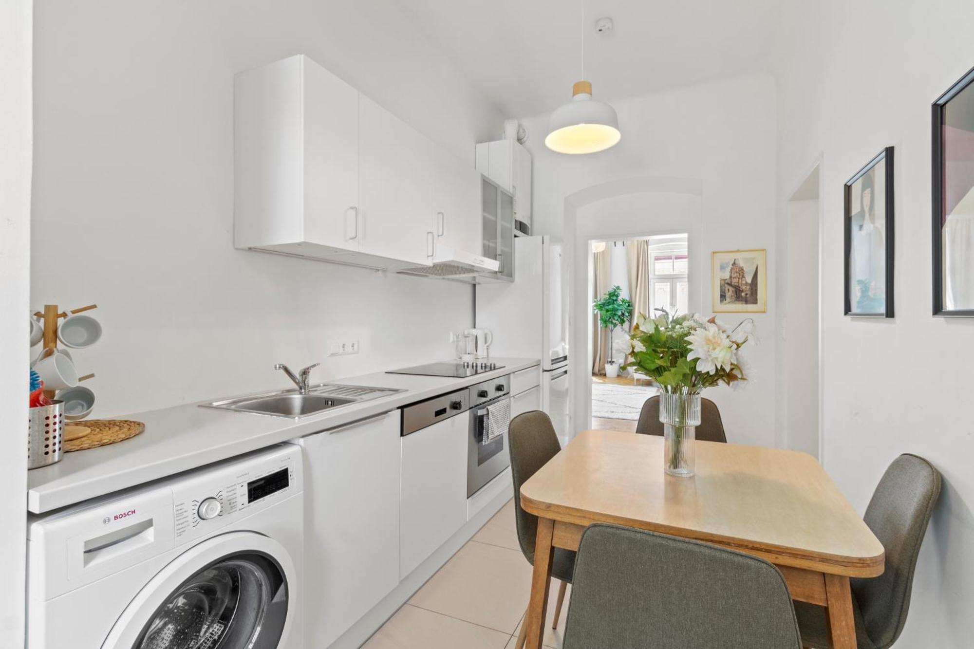 Chic Apartment - Near U3 Metro Виена Екстериор снимка